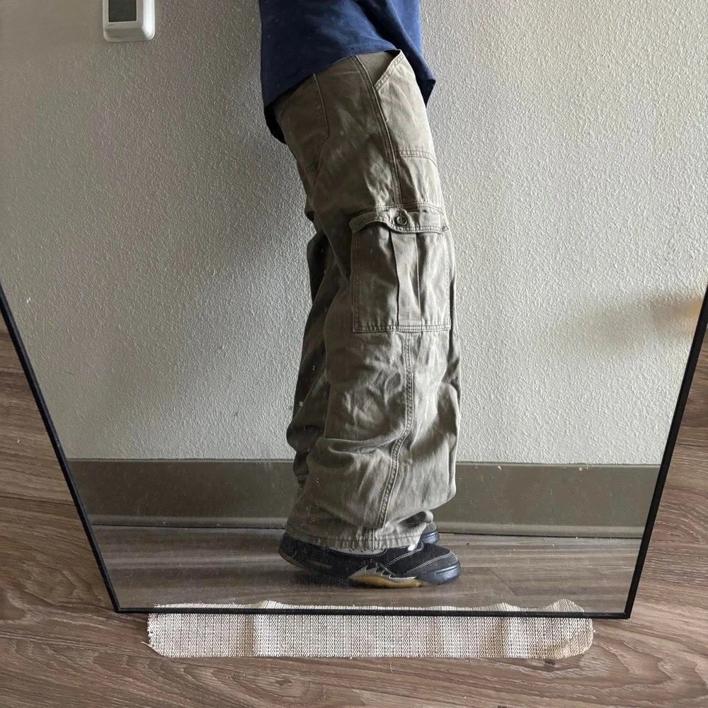Vintage Y2K/2000s Baggy Brown Khaki Skater Cargo Pants! 29x29